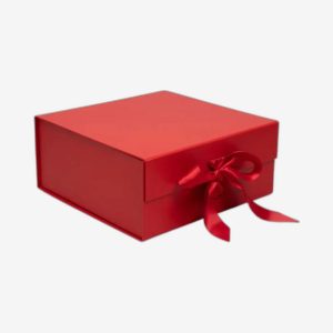 Red A6 Square Magnetic Boxes With Changeable Ribbon